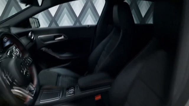 Mercedes-Benz CLA-Klasse CLA 180 Shooting Brake // AMG PAKET // WERKSGARANTIE // TOP GEPFLEGT / смотреть онлайн