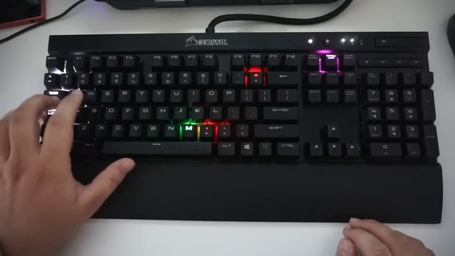 "Space-invaders" - like game on K70 RGB LUX смотреть онлайн