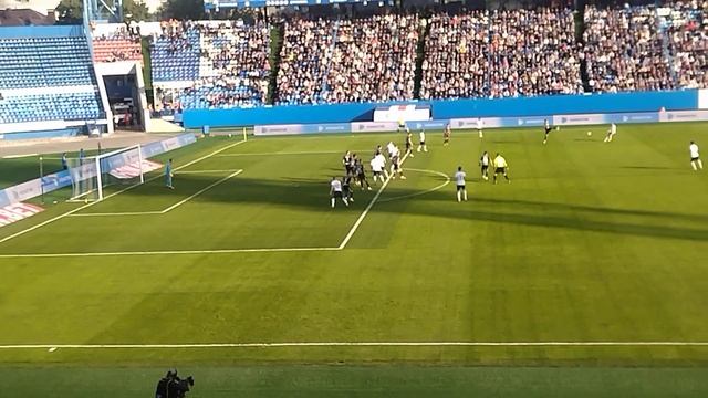 Попытка Максимова пробить по воротам армейцев,через себя( Факел- ЦСКА,04 10 23г) смотреть онлайн