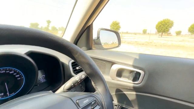 Hyundai Venue Facelift || Most Trending Car || Venue ownership Review #review смотреть онлайн
