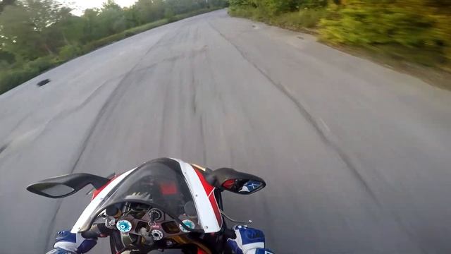 ТЕСТ ДРАЙВ Aprilia RSV 1000 Factory