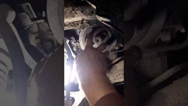 снятие шкива каленвала вольво хс 90 2.5 бензин