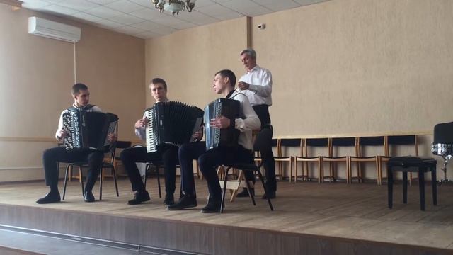 Попурри на тему военных песен смотреть онлайн