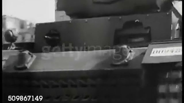 Turkish Panzer 3(Tank 3) during a parade in 1947 смотреть онлайн