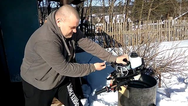 Первый запуск лодочного мотора hdx 2,6 cbms смотреть онлайн