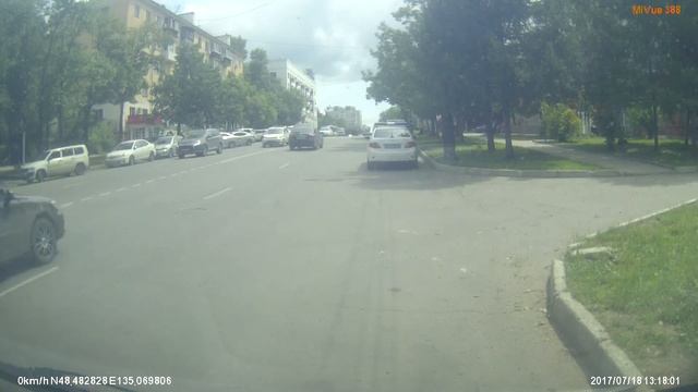 Хабаровск Угол ул Пушкина и К-ЮЧена смотреть онлайн