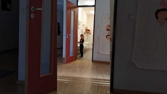 Фрайбург / немецкий детский сад / София пришла в садик смотреть онлайн
