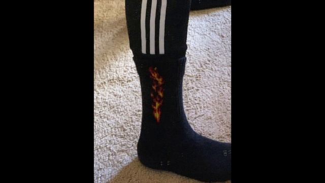 Flame Socks (King Of Beats Oracle Edition) смотреть онлайн