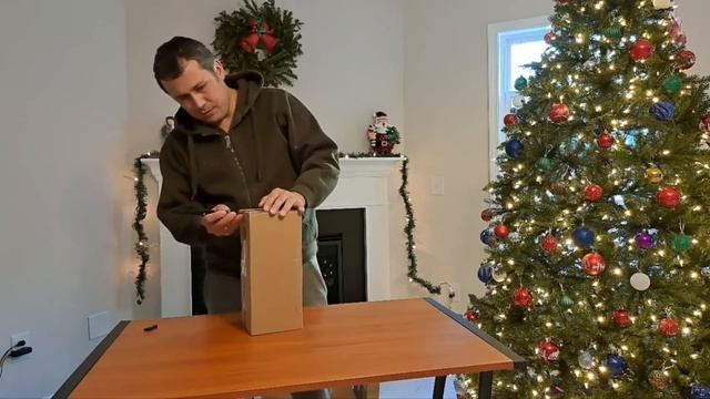 Потерянные посылки, распаковка коробок по $6, нашлось много чего интересного!