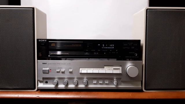 Yamaha AX 500 Sony CDP 670 Grundig HiFi Box 400 смотреть онлайн