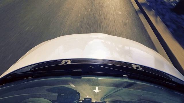 Cinemagraph of a White Car смотреть онлайн