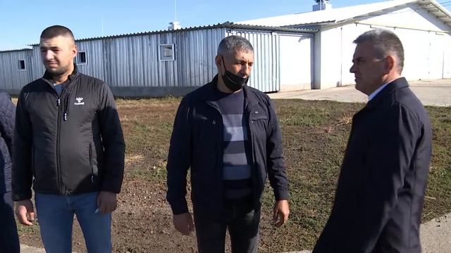 Президент посетил, – ООО «Наше дело» в селе Мочаровка смотреть онлайн