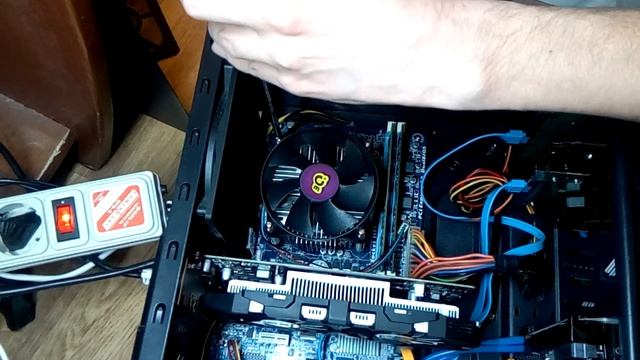 Установка Core i5 3470 с ebay и первый запуск. смотреть онлайн