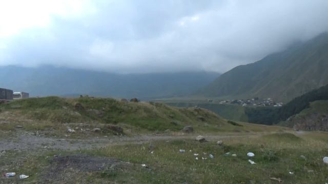 Очередь из фур на границу Грузия-Россия смотреть онлайн