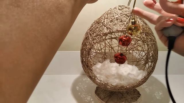 Новогодний сказочный шар своими руками из ниток смотреть онлайн