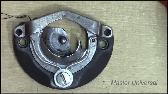 Швейная машина Подольская. Как сделать пластинчатую пружину для полукольца. Видео №74. смотреть онлайн