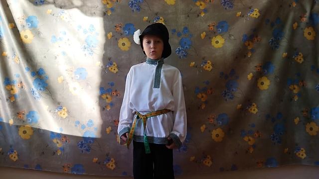 Басня "Стрекоза и муравей", исп. Головин А., МБОУ "Нардвинская СОШ" смотреть онлайн