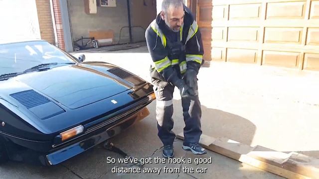 Towing a FERRARI 308 with a Flatbed Tow Truck смотреть онлайн