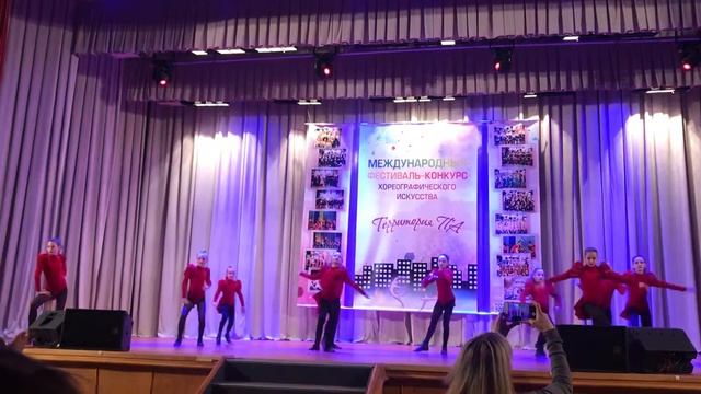 Ансамбль танца «Акварель» // Композиция «Fashion kids» смотреть онлайн