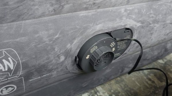 I bought Intex Dura-Beam Deluxe Air Mattress!!