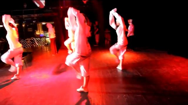 Crazy House ( В. Новгород). Танцующий Город 2011. Псков смотреть онлайн