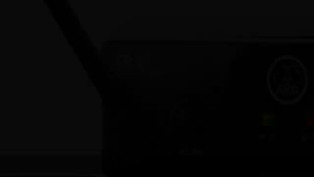 AKG Pro Audio WMS40MINI Vocal Set Band US25C Wireless Microphone System, with SR40 Receiver and PT4 смотреть онлайн