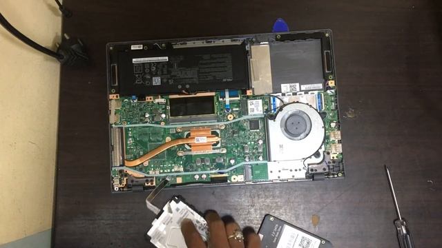 Asus X415JA Laptop SSD Upgrade смотреть онлайн