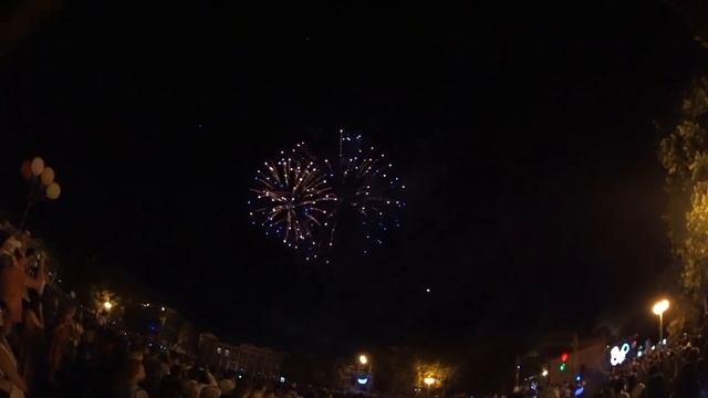 Салют День города Майкопа смотреть онлайн