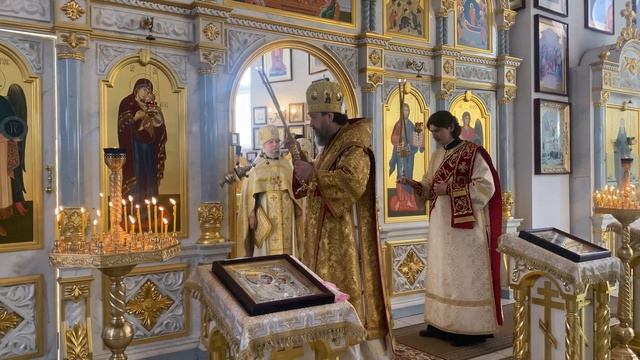 Архиерейская служба в Сергиевском храме Скадовска (12.02.2022) смотреть онлайн