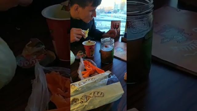 Как нужно кушать в ресторане смотреть онлайн