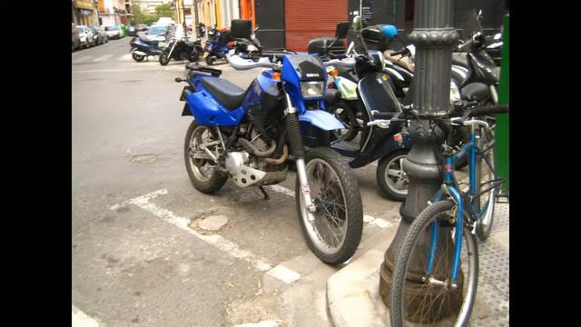 Испания. Мадрид. Мотоциклы смотреть онлайн