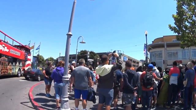 Ночной клуб Сакраменто . Встреча с Друзьями . смотреть онлайн