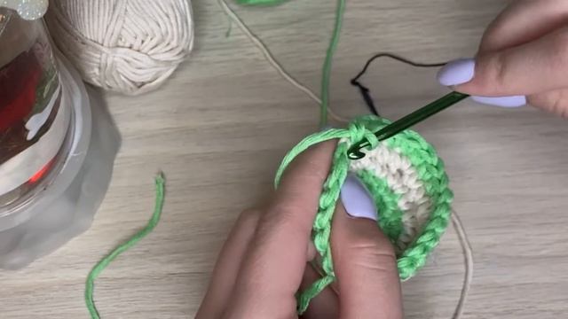 ЕЛОЧНАЯ ИГРУШКА КРЮЧКОМ? смотреть онлайн