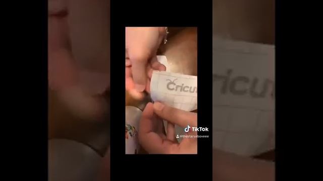 Which Vinyl Transfer Tape is Better? смотреть онлайн