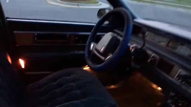 1986 Oldsmobile 98 Regency смотреть онлайн