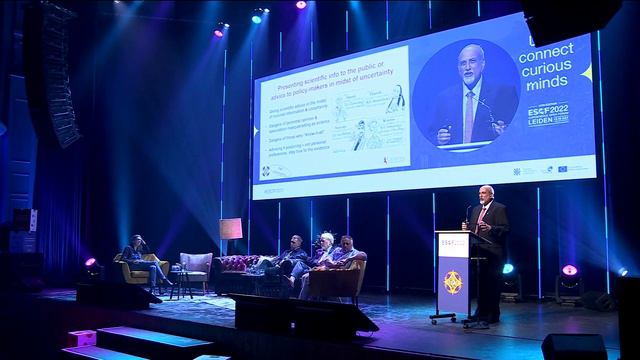 Plenary panel: Living in a World with Pandemics смотреть онлайн