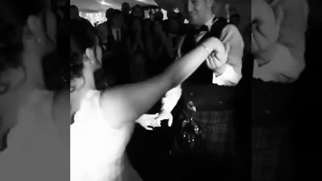 Last dance of the night at our wedding ♡ смотреть онлайн