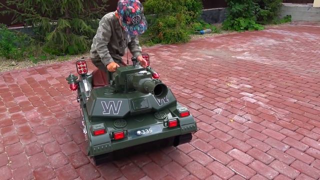 Сеня на Монстртраке Раздавил Свои Машинки смотреть онлайн