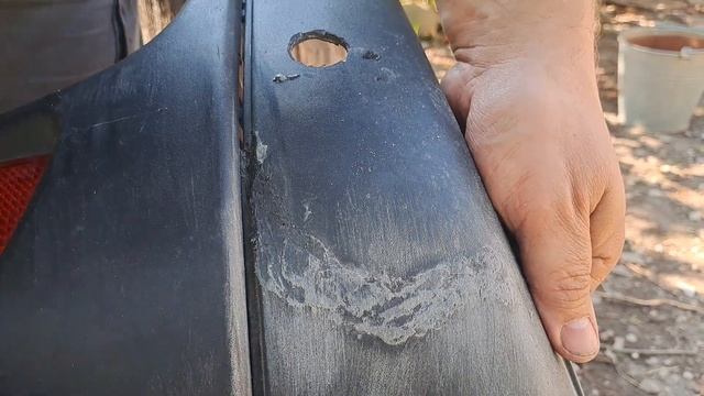Лайфхак! Як просто відремонтувати бампер електропаяльником, і пофарбувати фарбою для пластику. смотреть онлайн