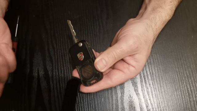 How to change the battery on Porsche Cayenne 955/957 2003 - 2011 #keyfob #porsche смотреть онлайн