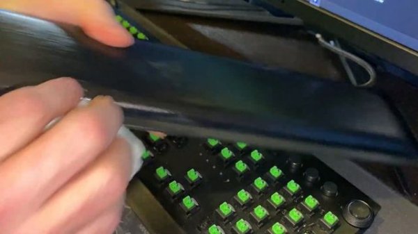 Filthy Keyboard Cleaned | Razer Blackwidow Elite Keyboard | Tech & Tools