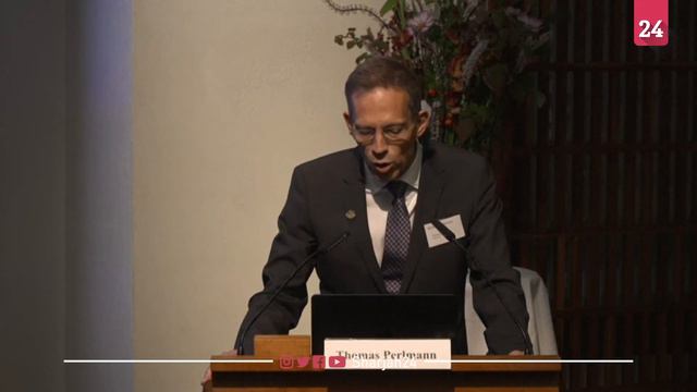 Svante Paabo wins 2022 Nobel Prize in Medicine смотреть онлайн