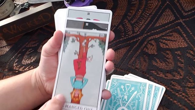 Modern Witch Tarot Deck Unboxing смотреть онлайн