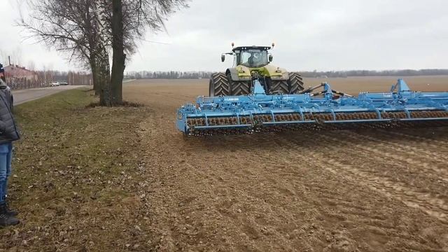 В СПК им. И.П. Сенько Гродненского района ООО "Полымя Агро" проводит демопоказы новой техники LEMKE смотреть онлайн