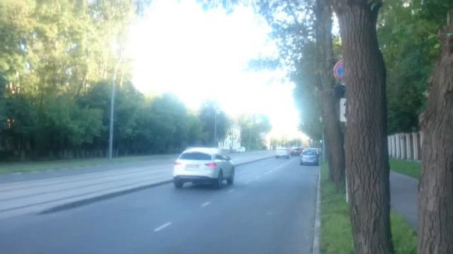 Уплотнительная застройка улицы Вавилова. На месте снесённых малоэтажек. 1.08.2017. смотреть онлайн