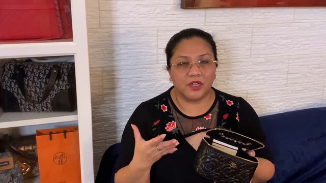 Unboxing 2021 Chanel Small Vanity Case 21S Chanel Camellia SLG Classic Leather Chain I What Fits? смотреть онлайн