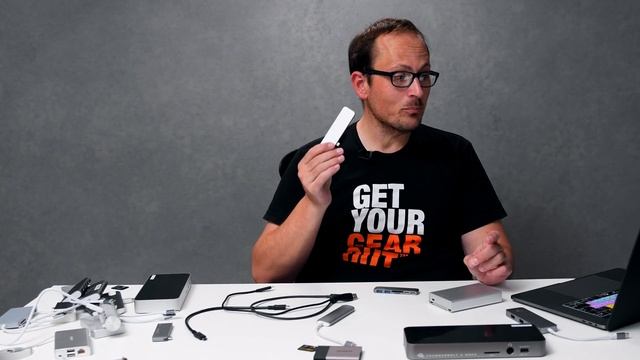 BEST USB-C Hub / Dongle - What to buy?? смотреть онлайн
