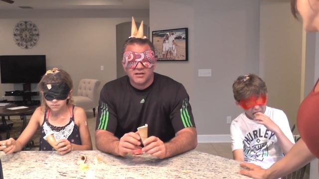 ICE CREAM CHALLENGE | WE LOVE UNICORNS | We Are The Davises