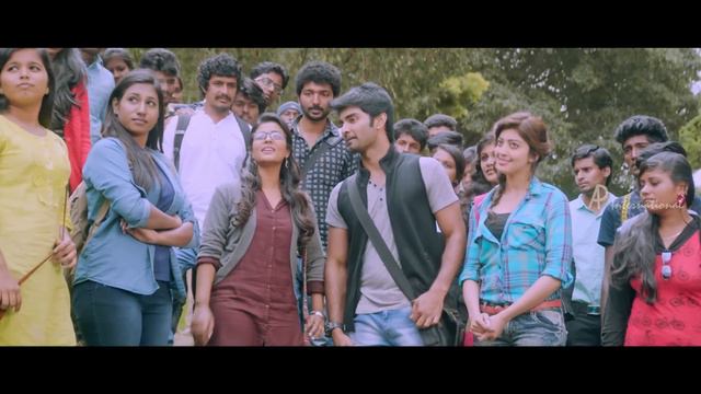 Gemini Ganeshanum Suruli Raajanum Scenes | Aishwarya intro | Pranitha falls for Atharvaa смотреть онлайн