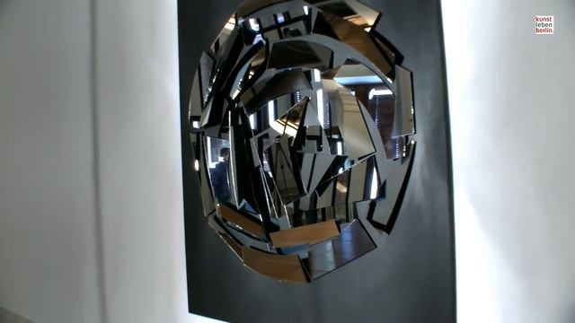 Zero - die unglaubliche Ausstellung im Martin-Gropius-Bau смотреть онлайн